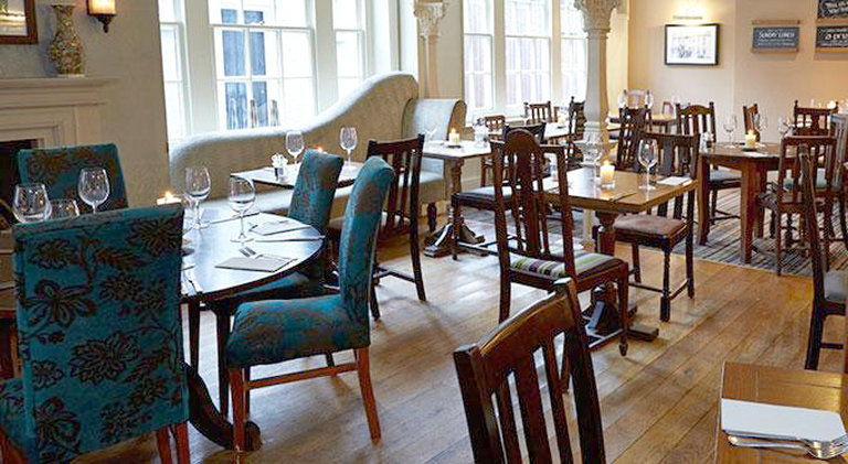 Swan Hotel By Greene King Inns Alton  Restaurant photo